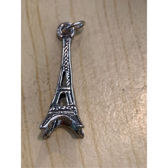 Eiffel Tower Sterling Silver Jewelry Charm - Picture 1 of 3